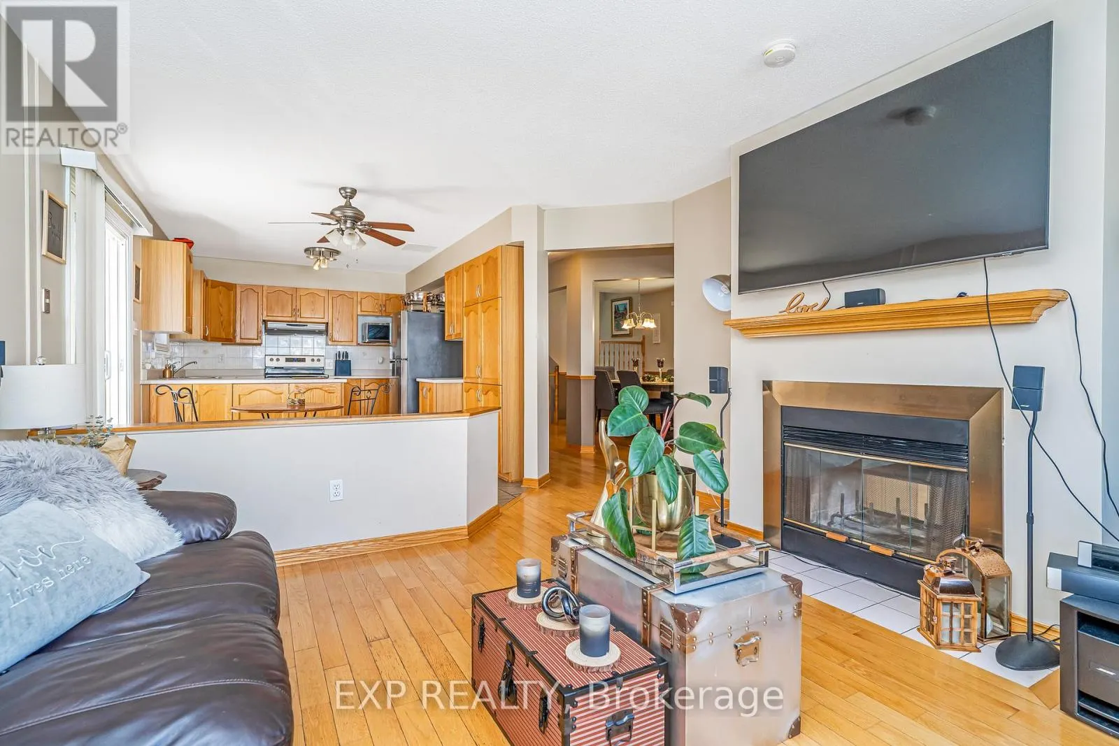 2103 GARDENWAY DRIVE