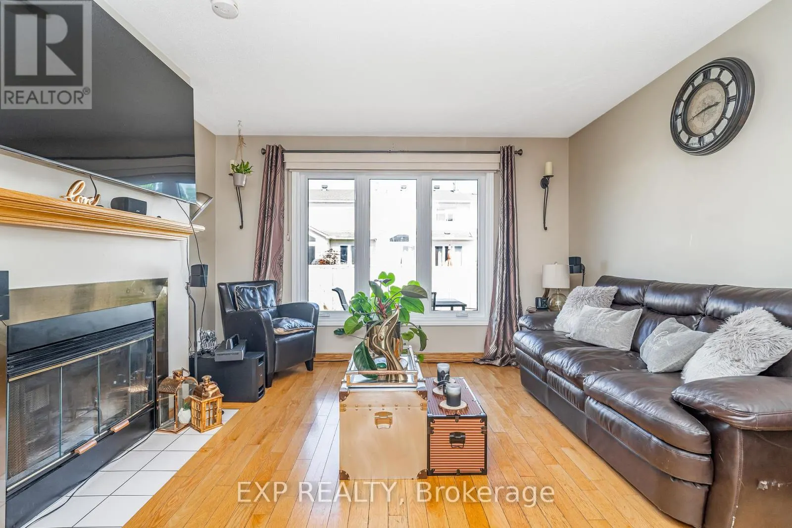 2103 GARDENWAY DRIVE