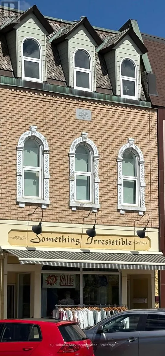 164 COURTHOUSE SQUARE