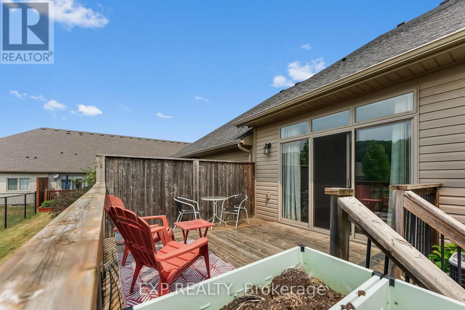 4 - 5490 PRINCE EDWARD AVENUE, #4