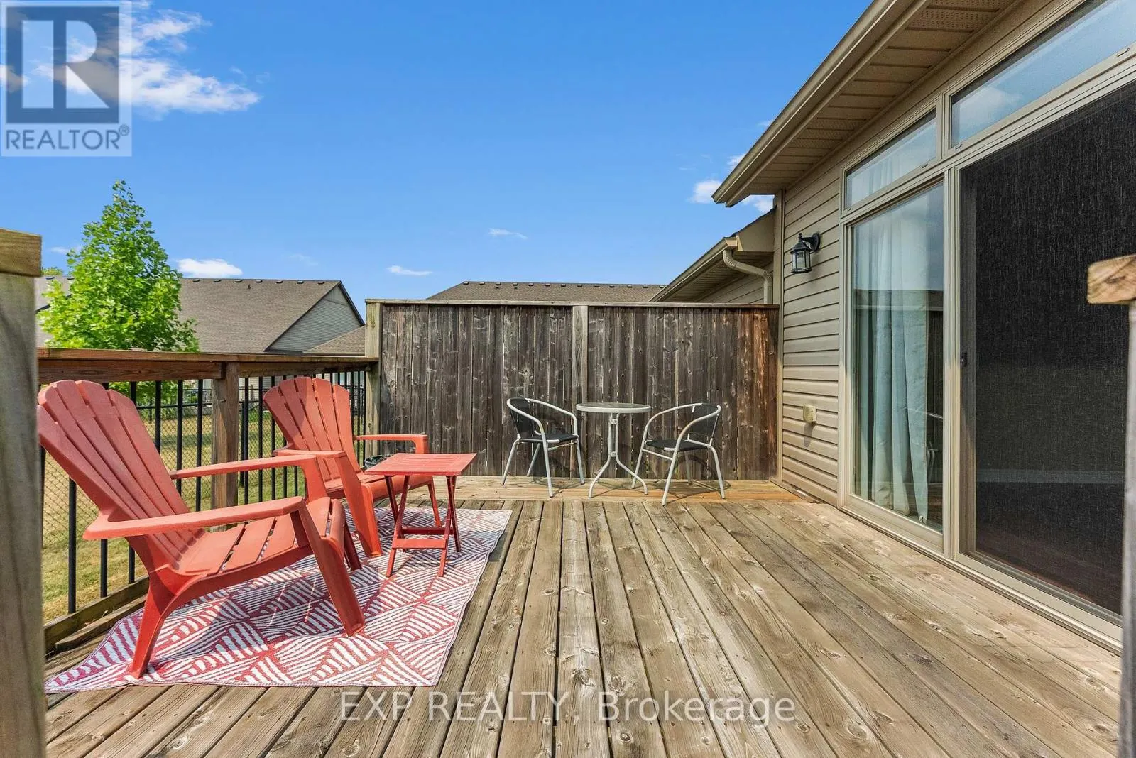 4 - 5490 PRINCE EDWARD AVENUE, #4
