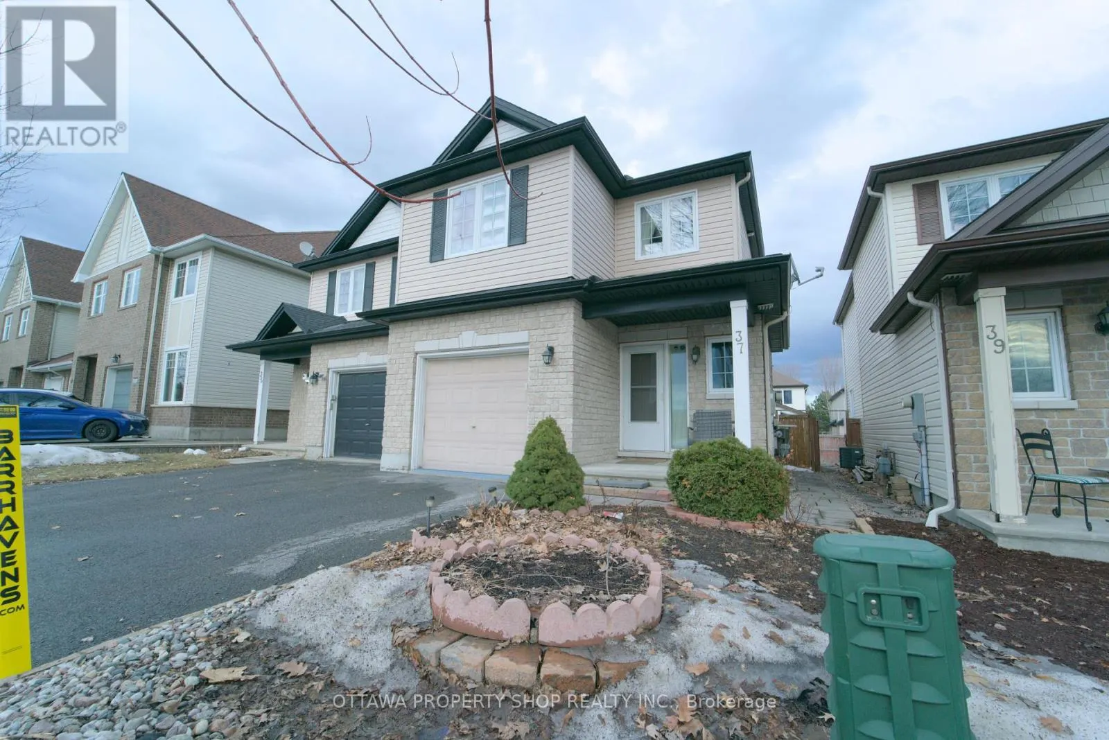 37 CRESTHAVEN DRIVE
