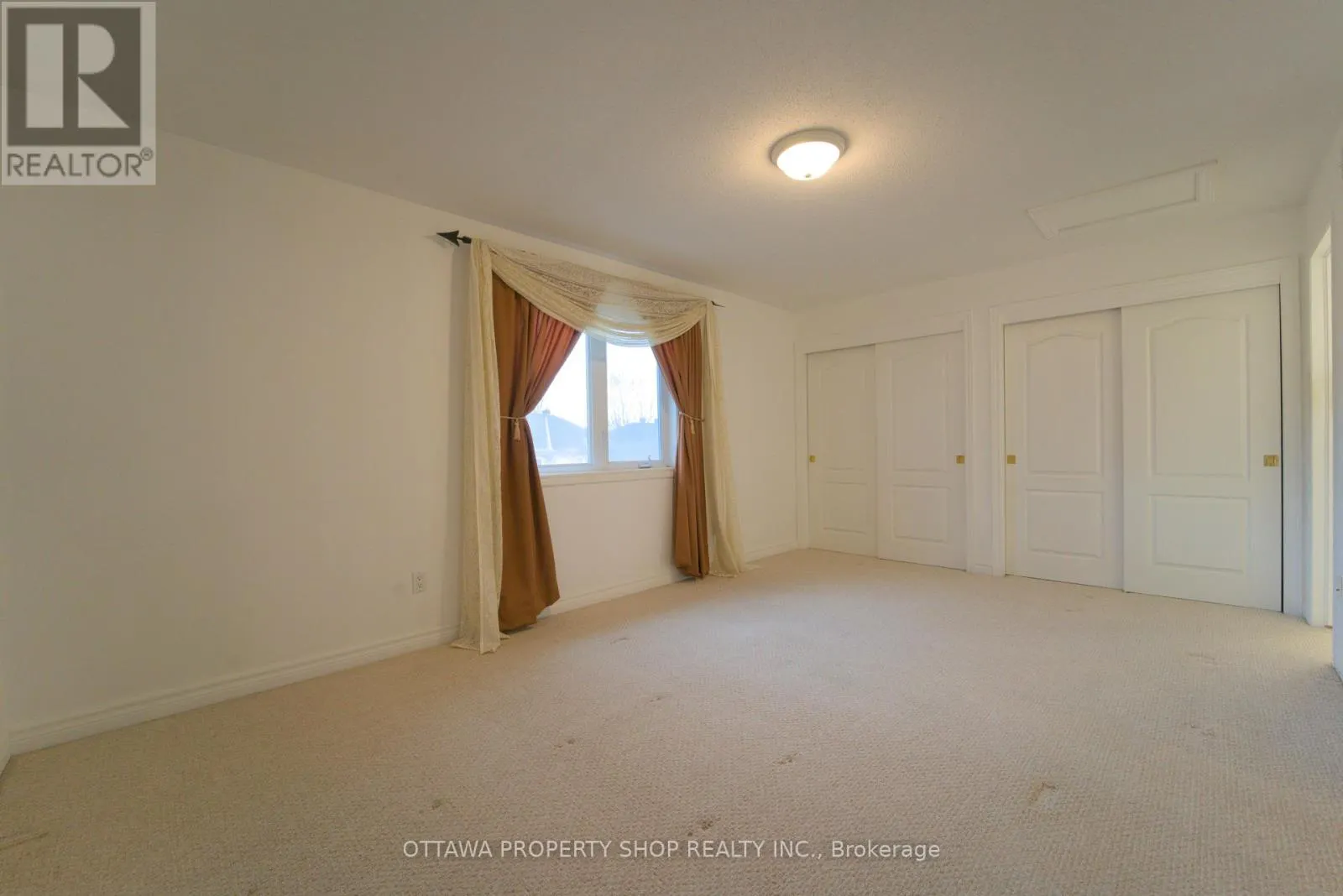 37 CRESTHAVEN DRIVE