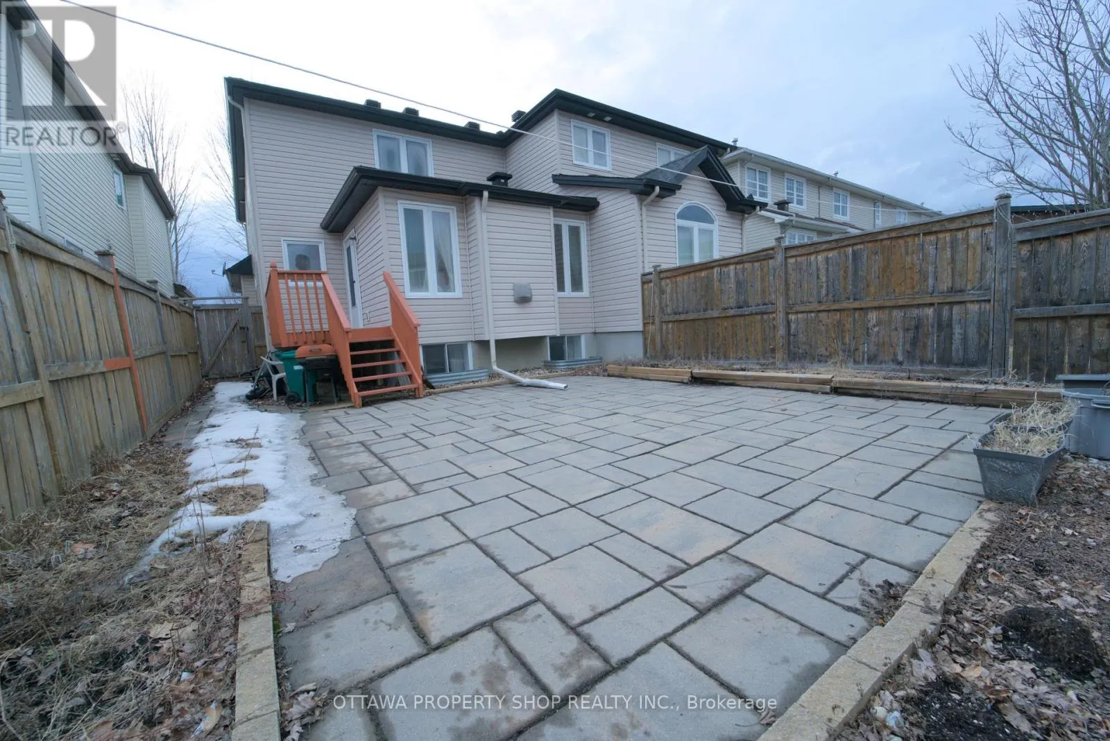 37 CRESTHAVEN DRIVE