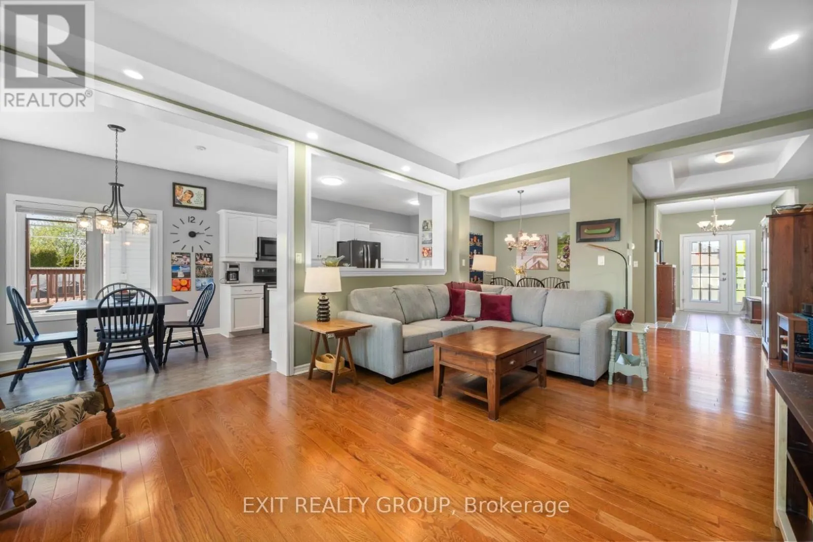 12 ALETHA DRIVE