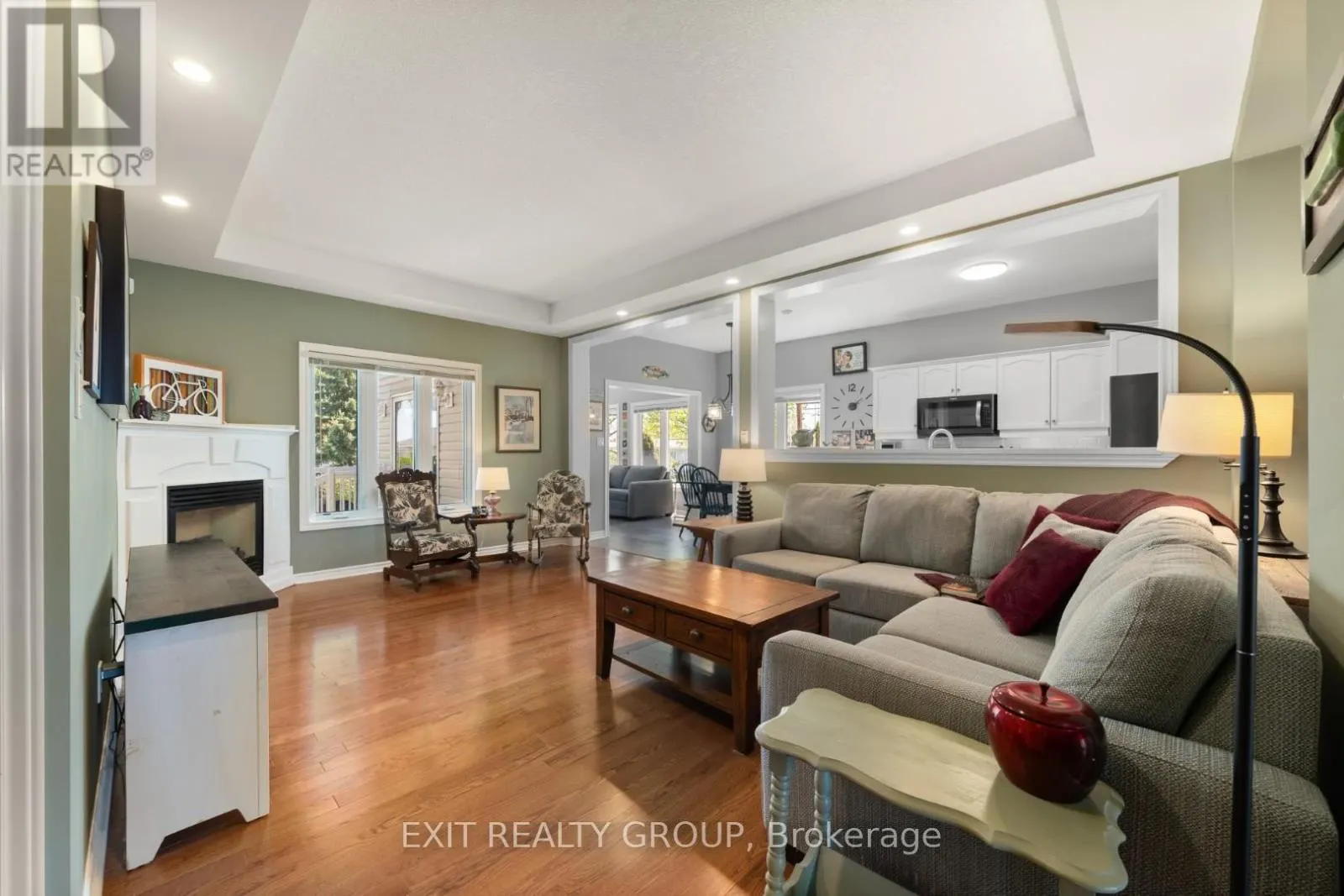 12 ALETHA DRIVE