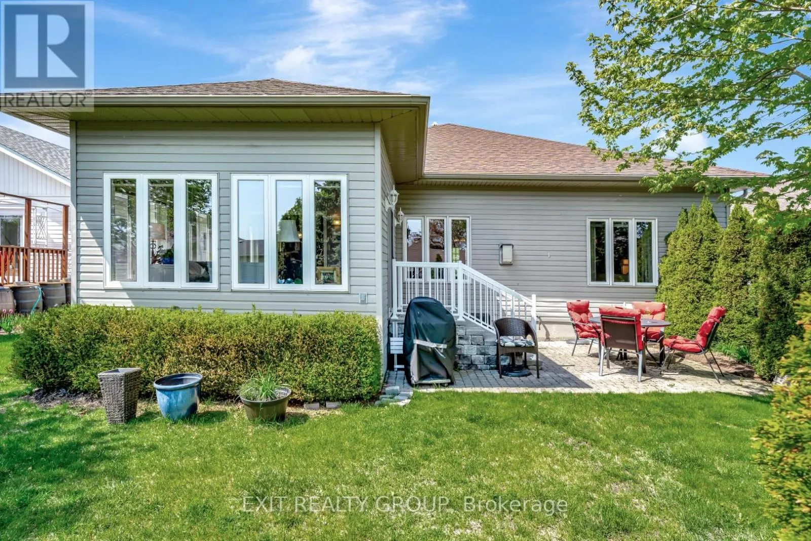 12 ALETHA DRIVE