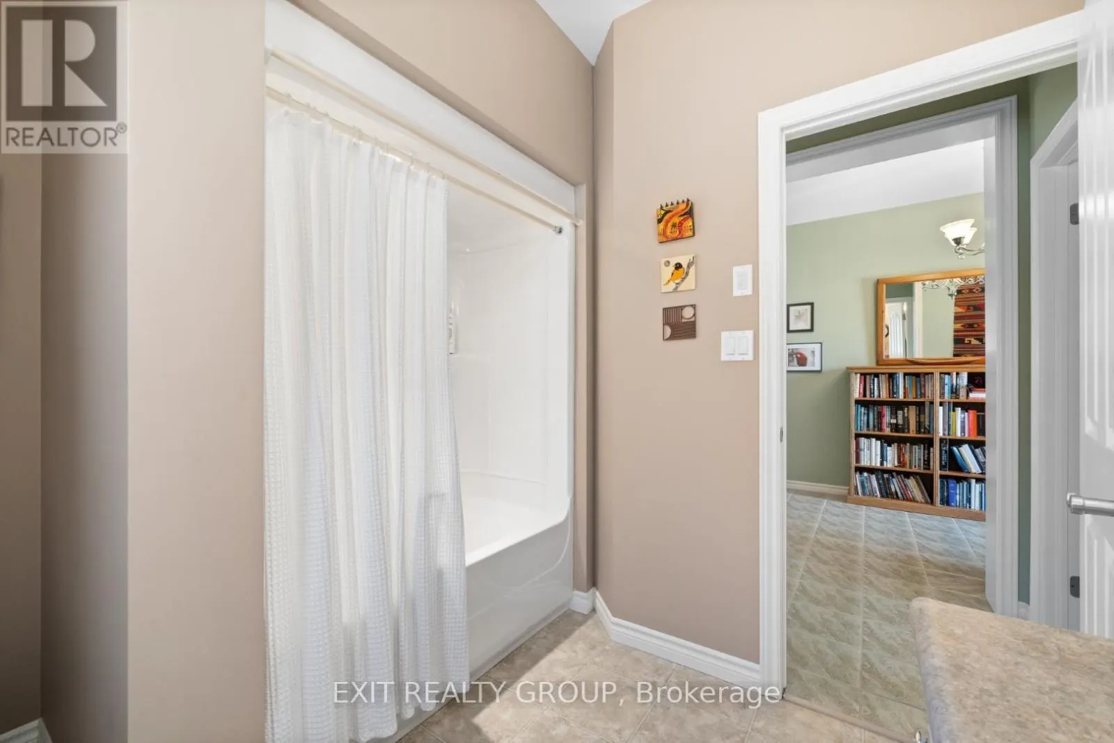 12 ALETHA DRIVE