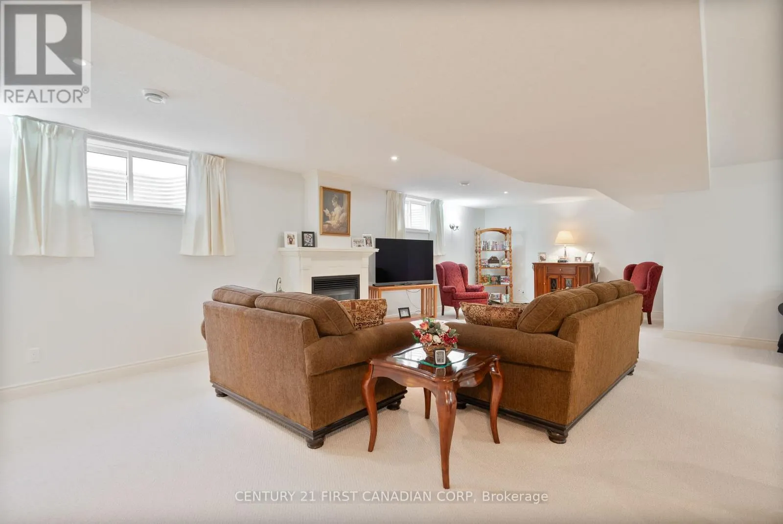 363 DARCY DRIVE