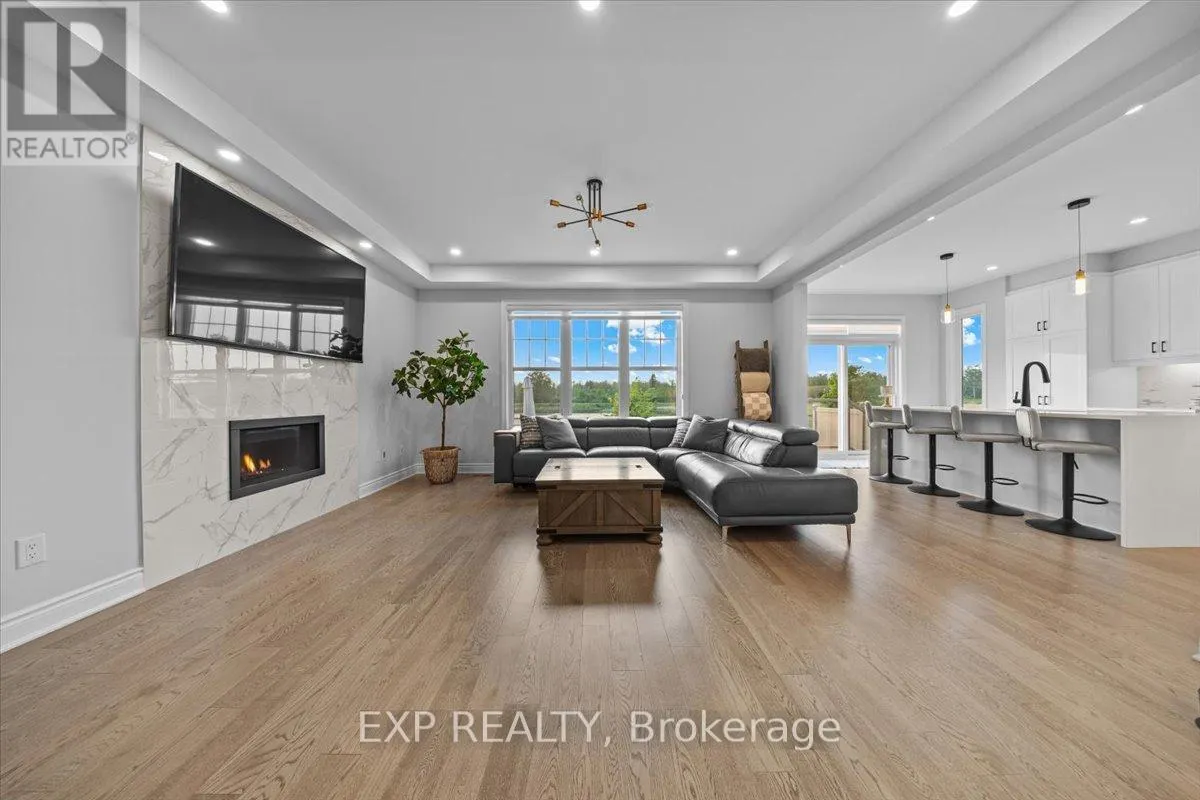 126 UNITY PLACE
