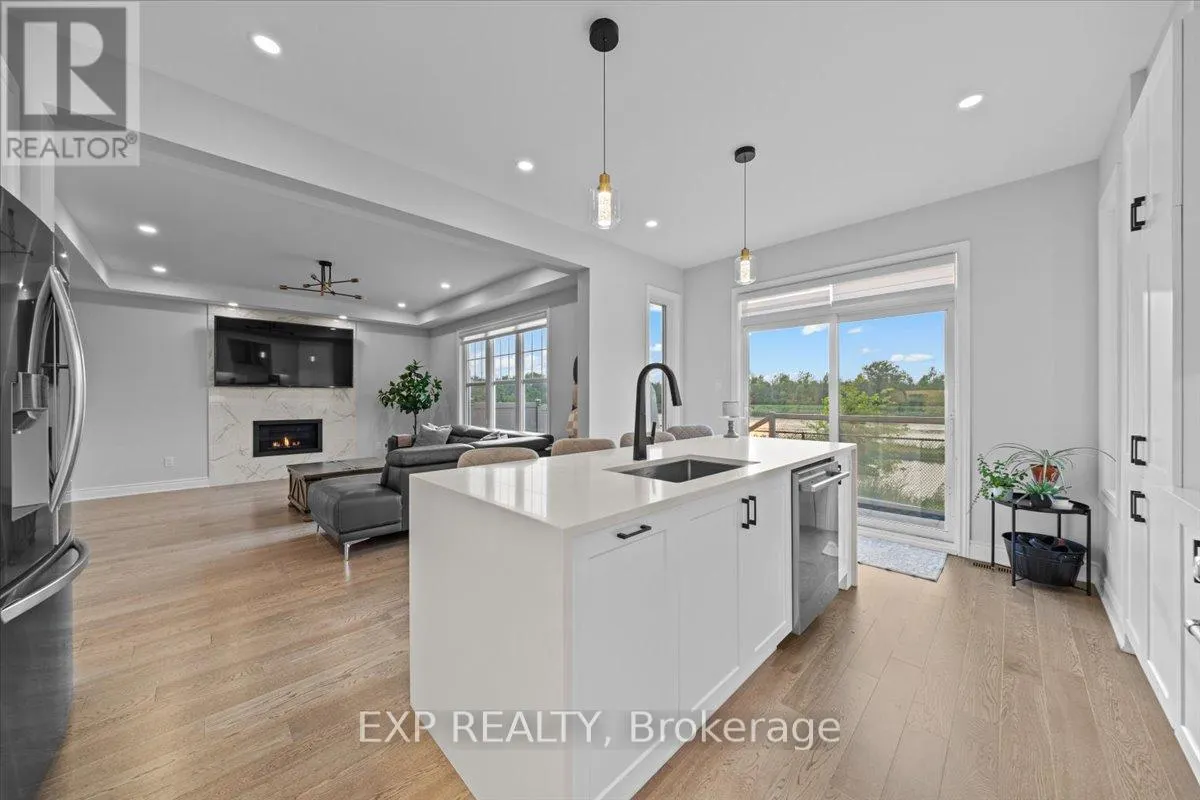 126 UNITY PLACE