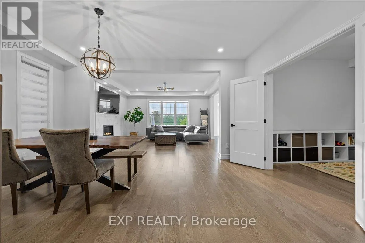 126 UNITY PLACE