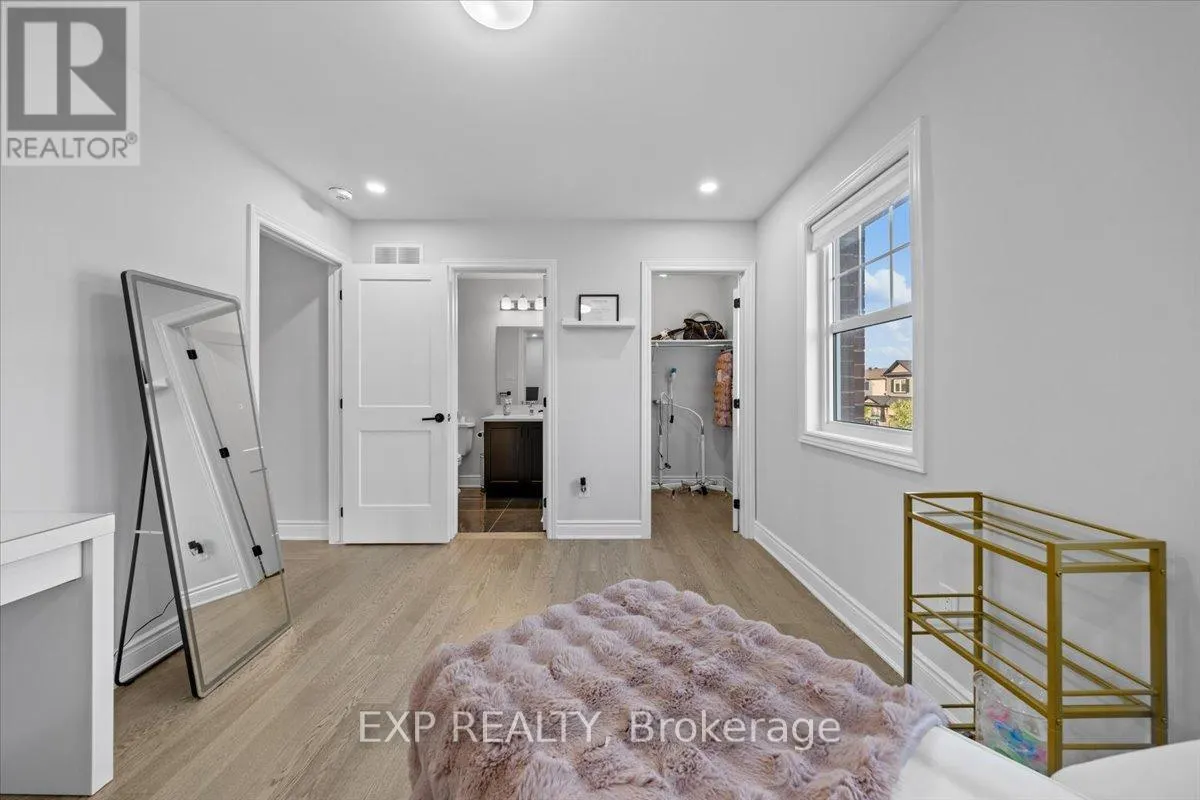 126 UNITY PLACE