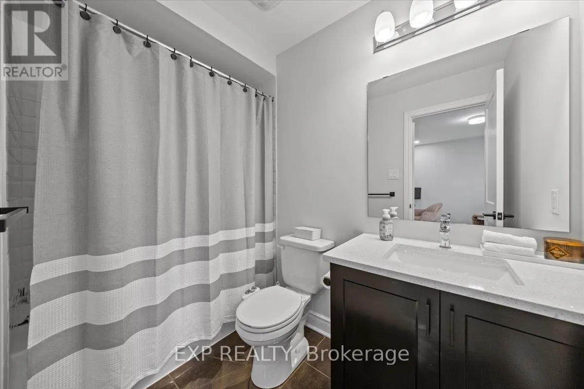 126 UNITY PLACE