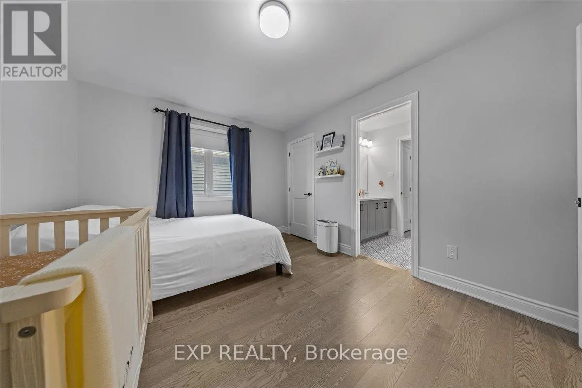 126 UNITY PLACE