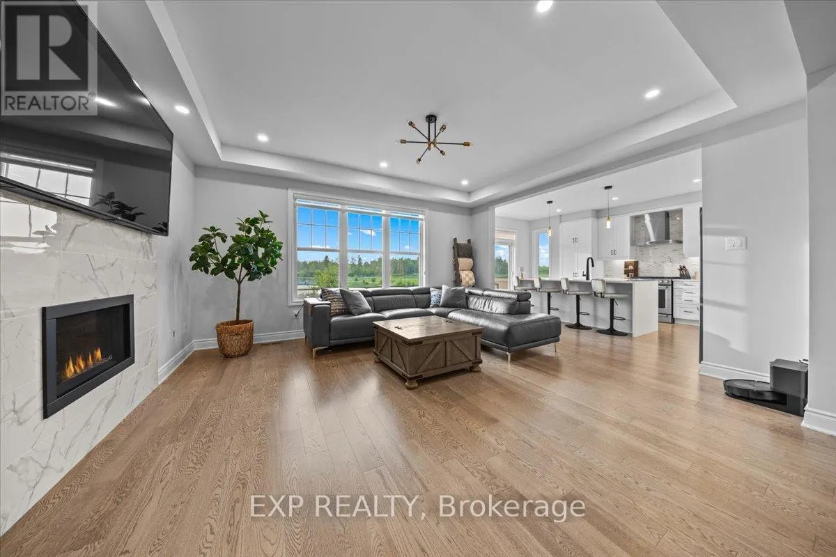 126 UNITY PLACE