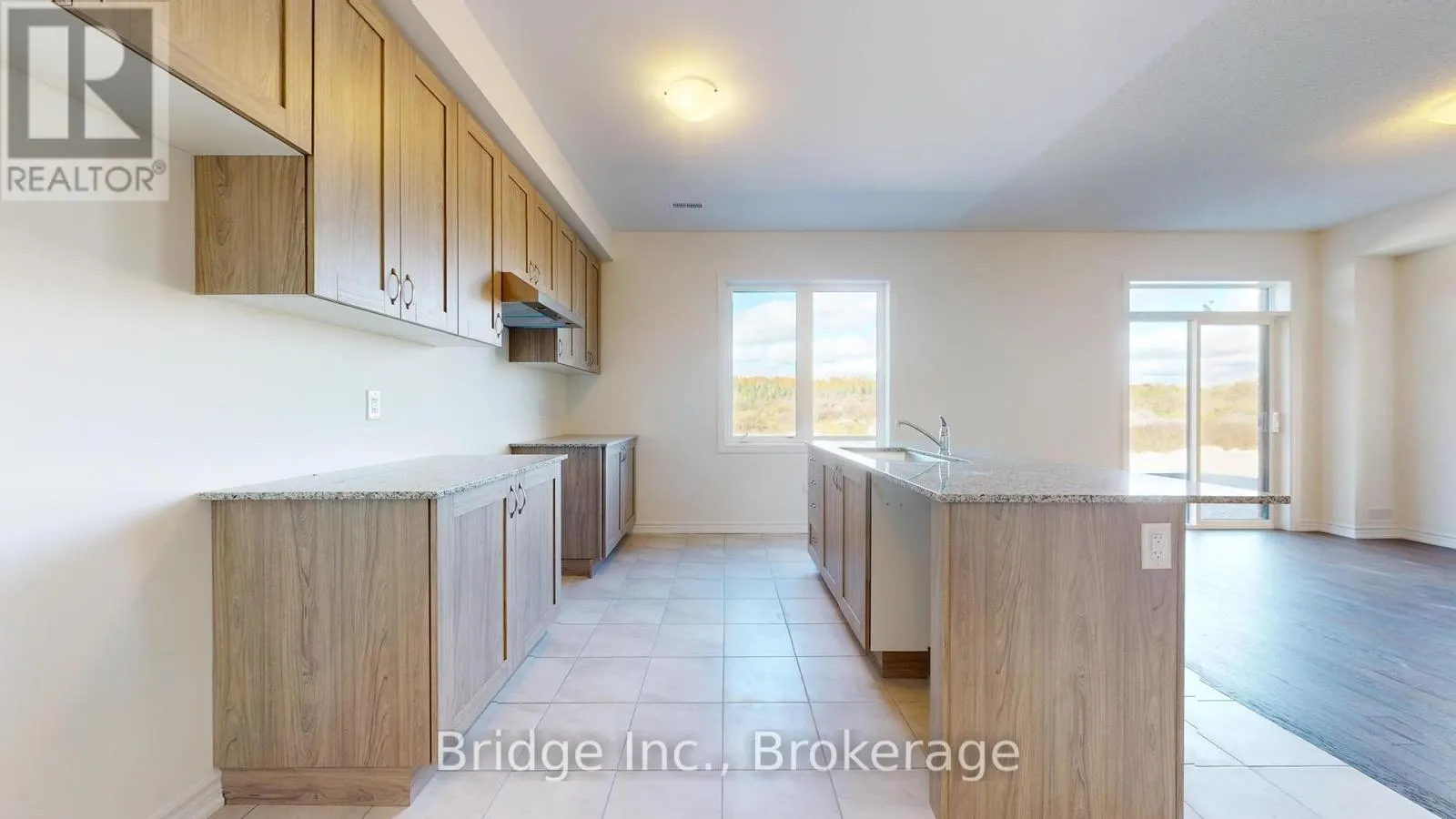 12 HILLCROFT WAY