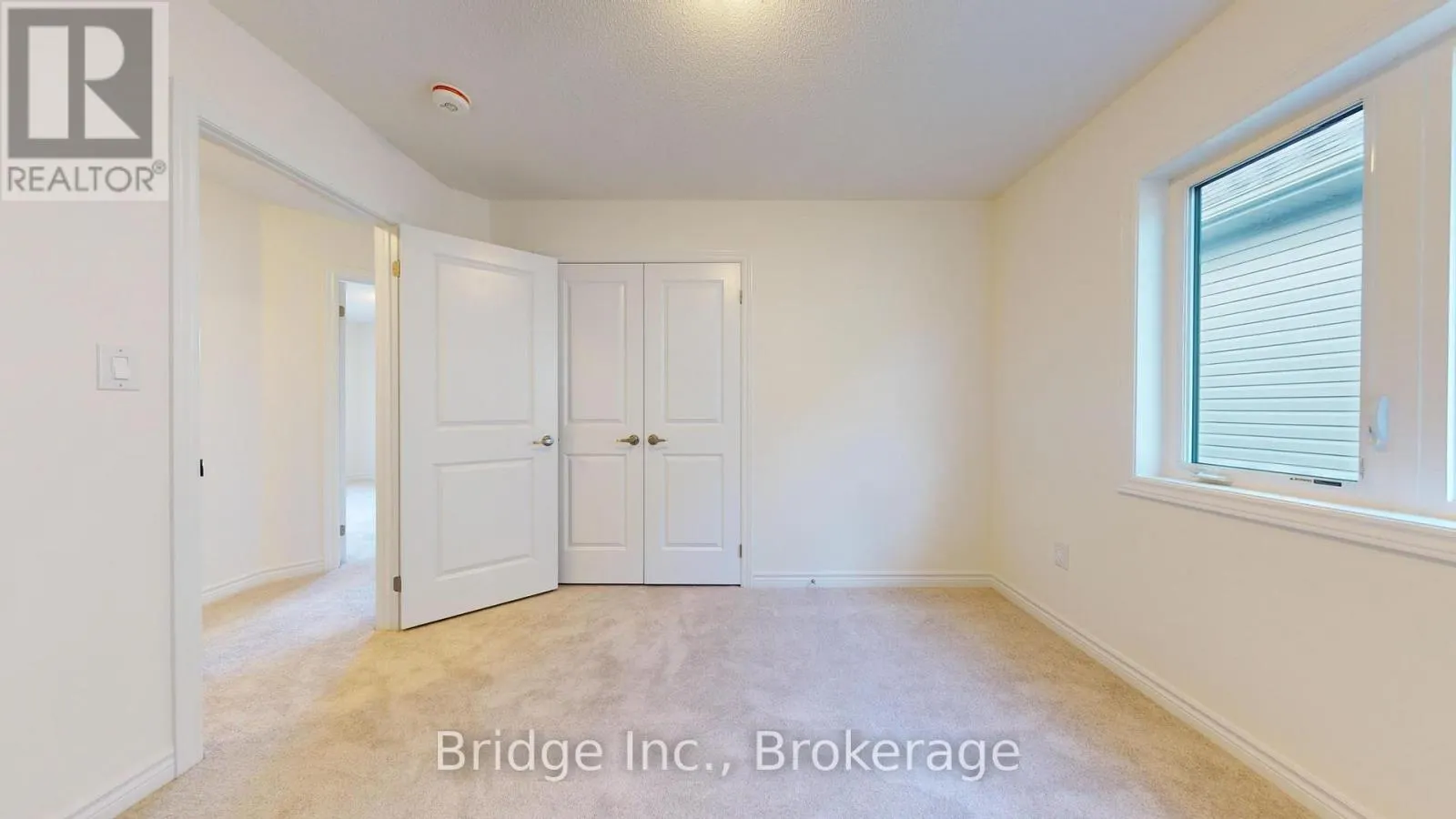 12 HILLCROFT WAY