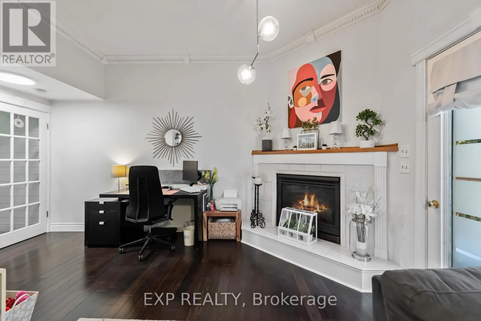 37 - 72 STONE CHURCH ROAD W