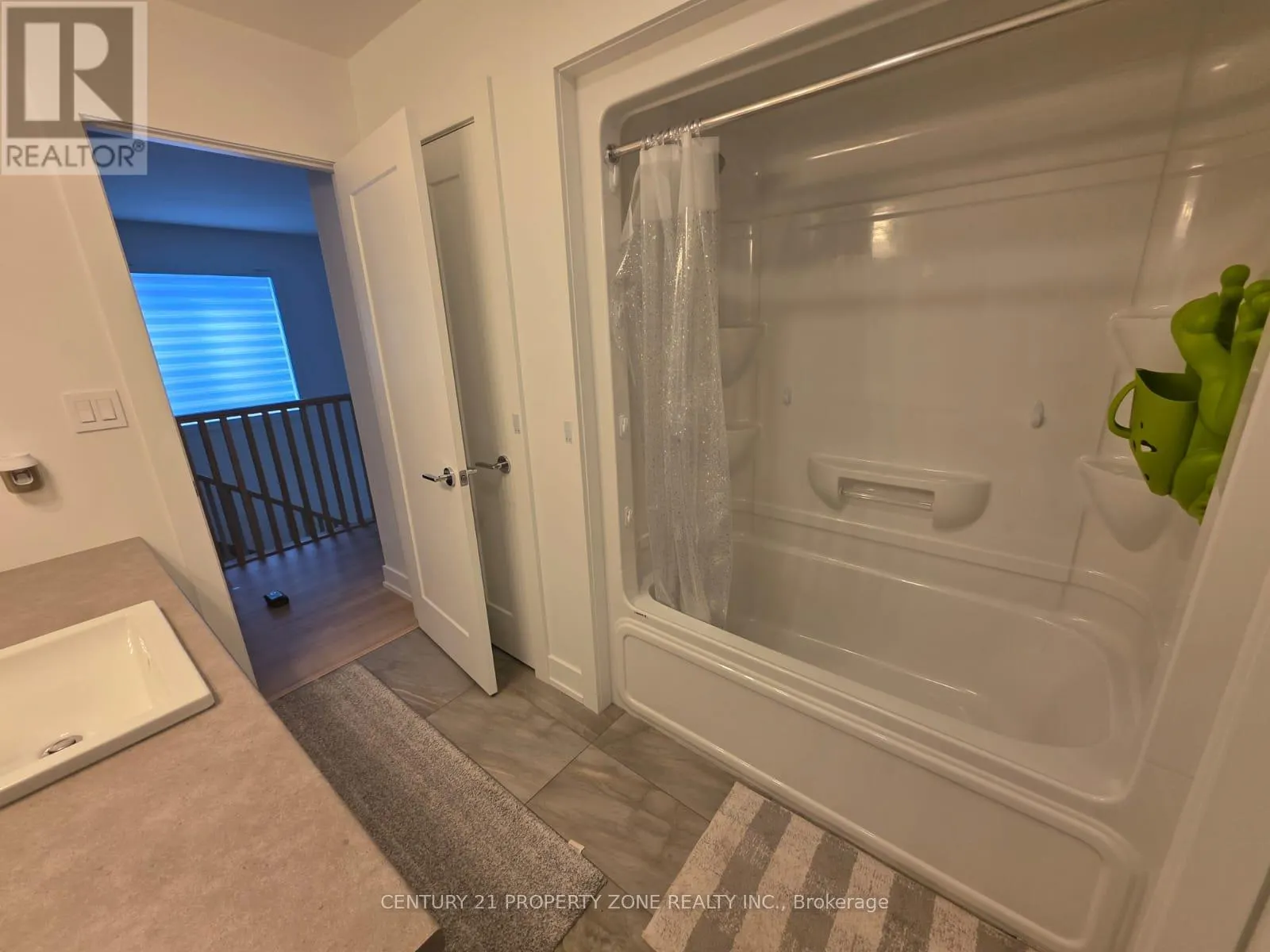 245 JACKSON STREET E