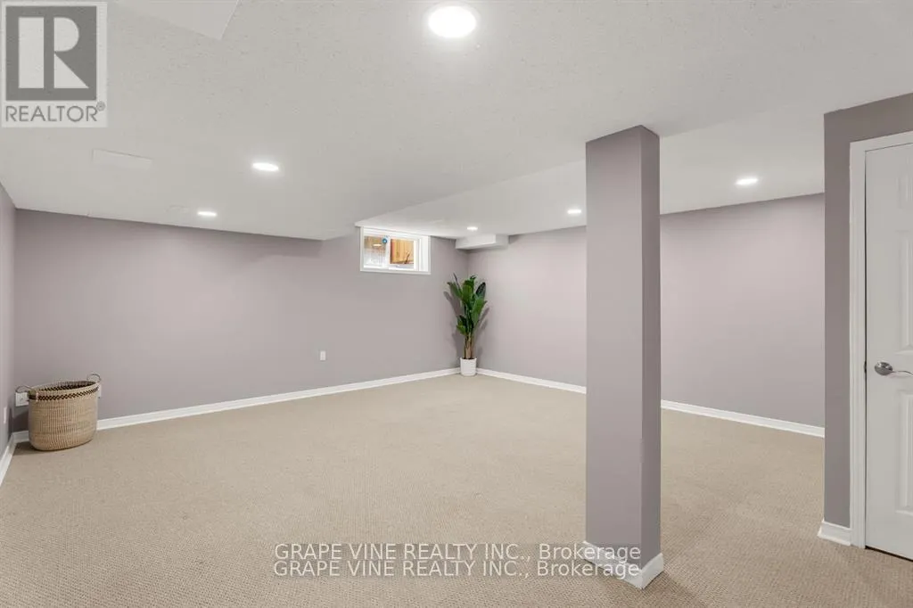 564 ABERFOYLE CIRCLE