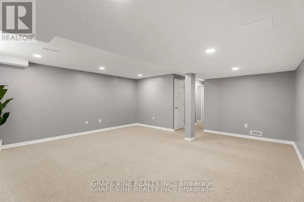 564 ABERFOYLE CIRCLE