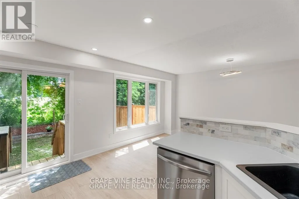 564 ABERFOYLE CIRCLE