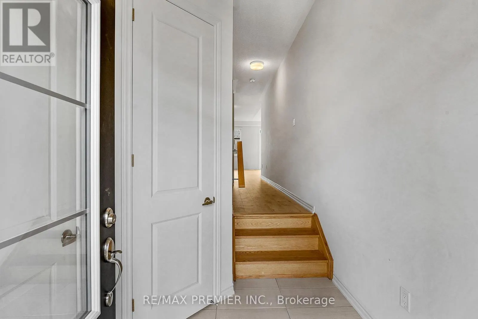 535 WORDEN STREET