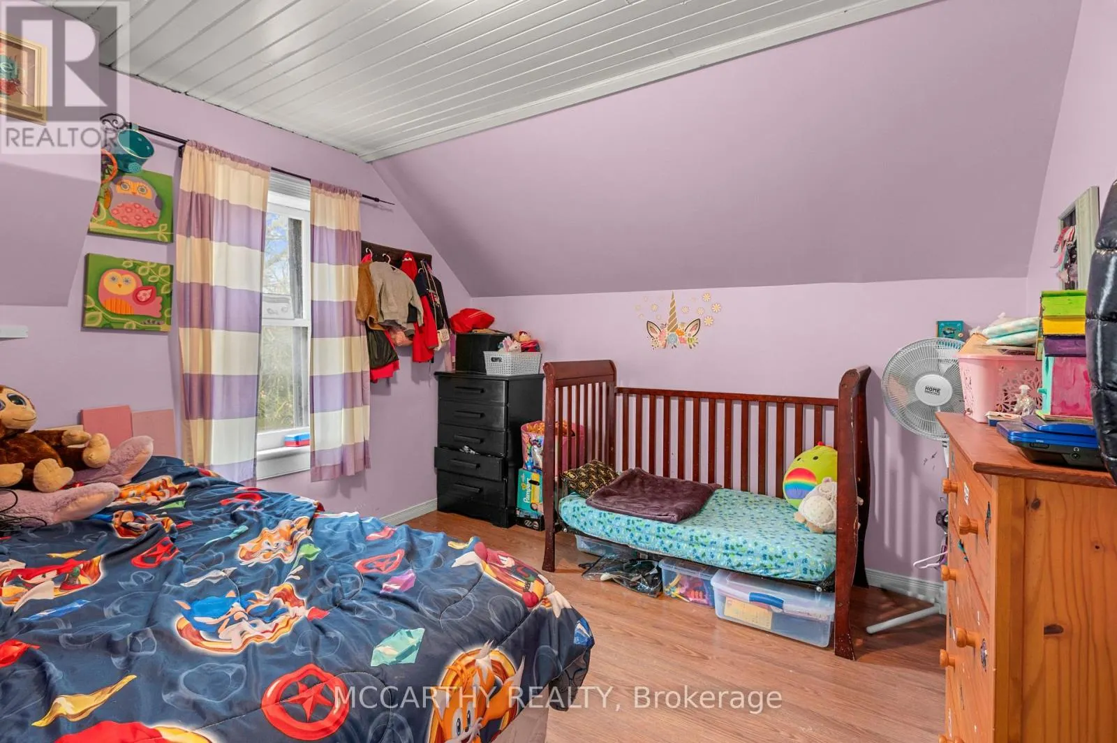 180 GREY STREET W