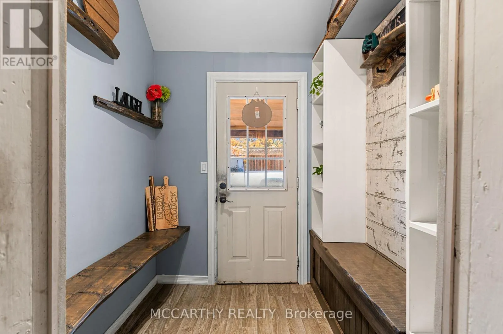 180 GREY STREET W