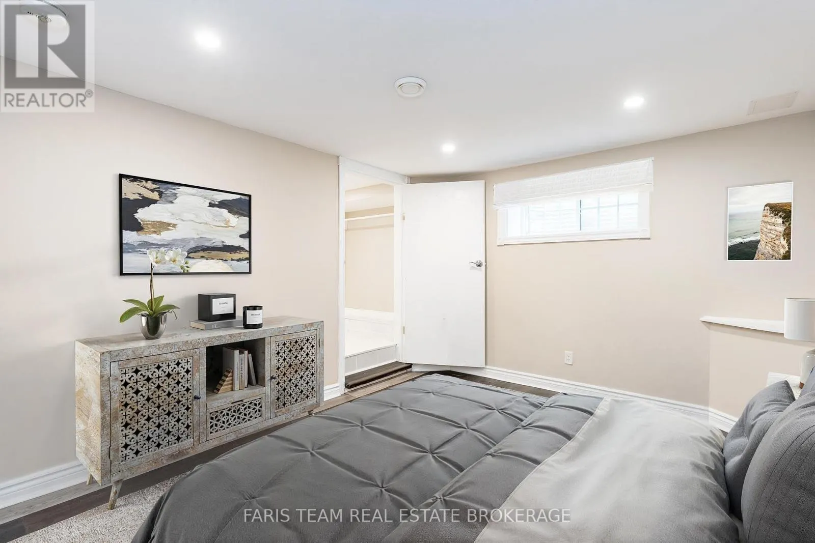 15 LANKIN AVENUE