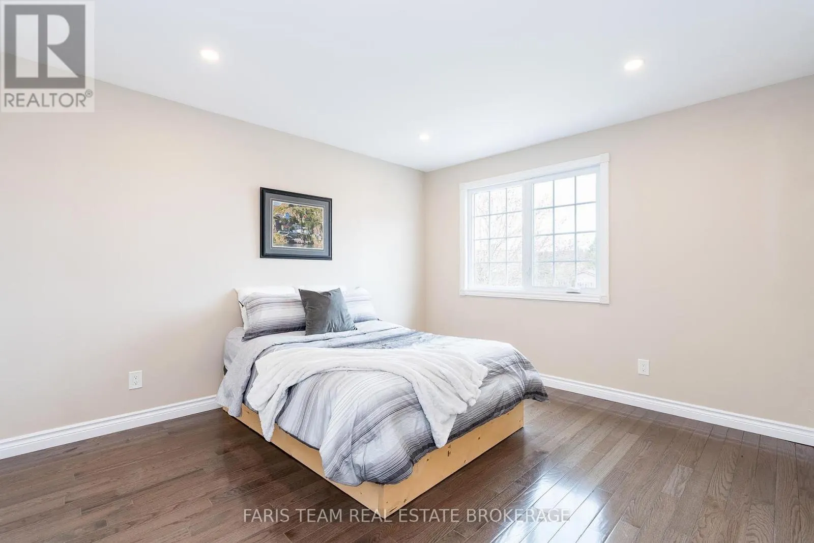 15 LANKIN AVENUE