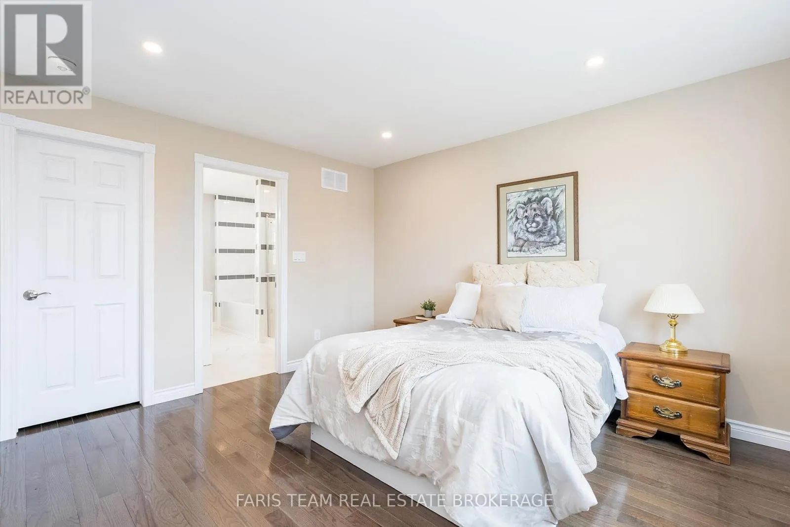 15 LANKIN AVENUE