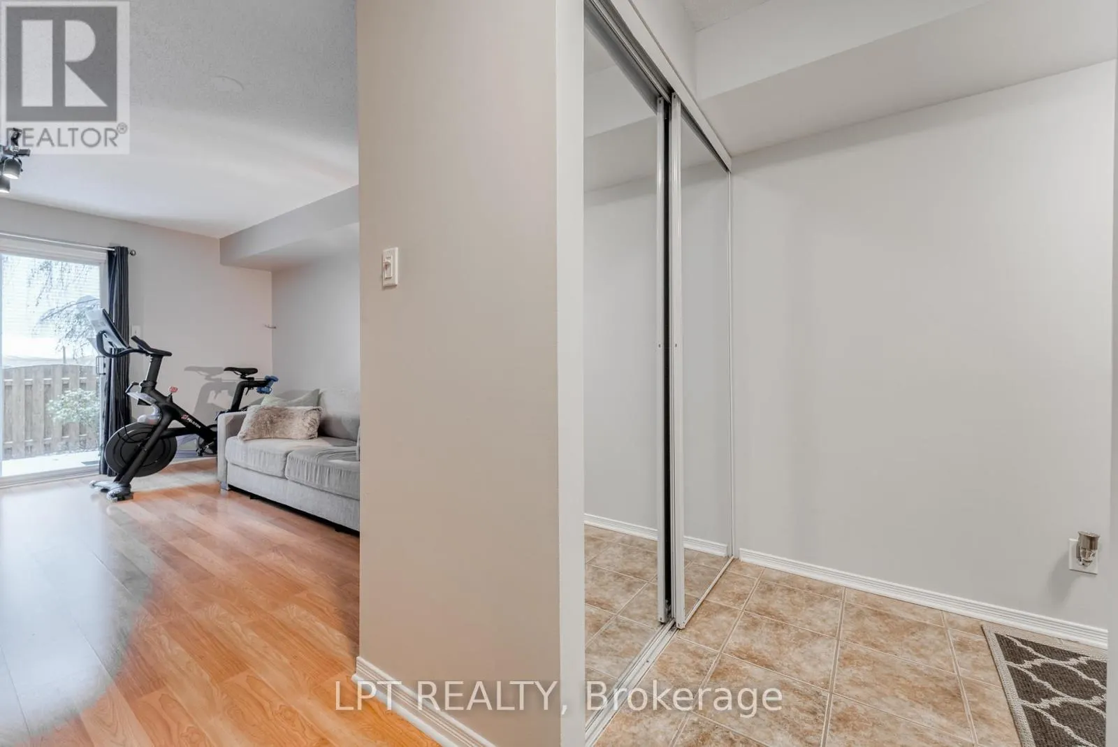 21 PROVENDER AVENUE