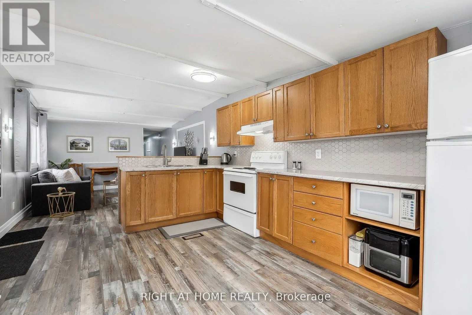 4584 ABIGAIL LANE