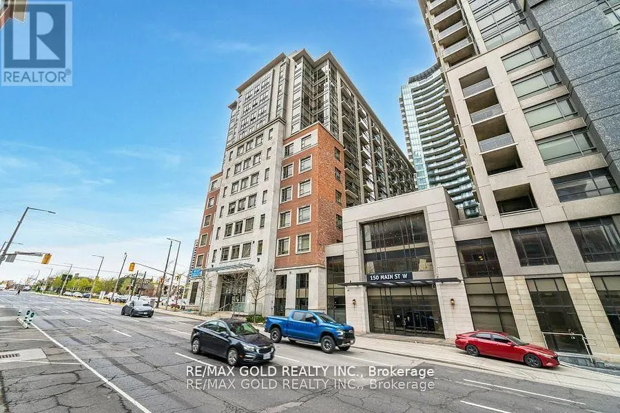 806 - 150 MAIN STREET W