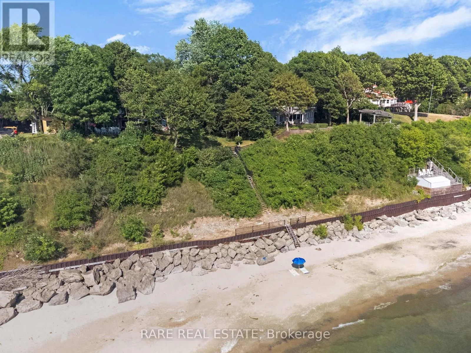 735 LAKESHORE ROAD E