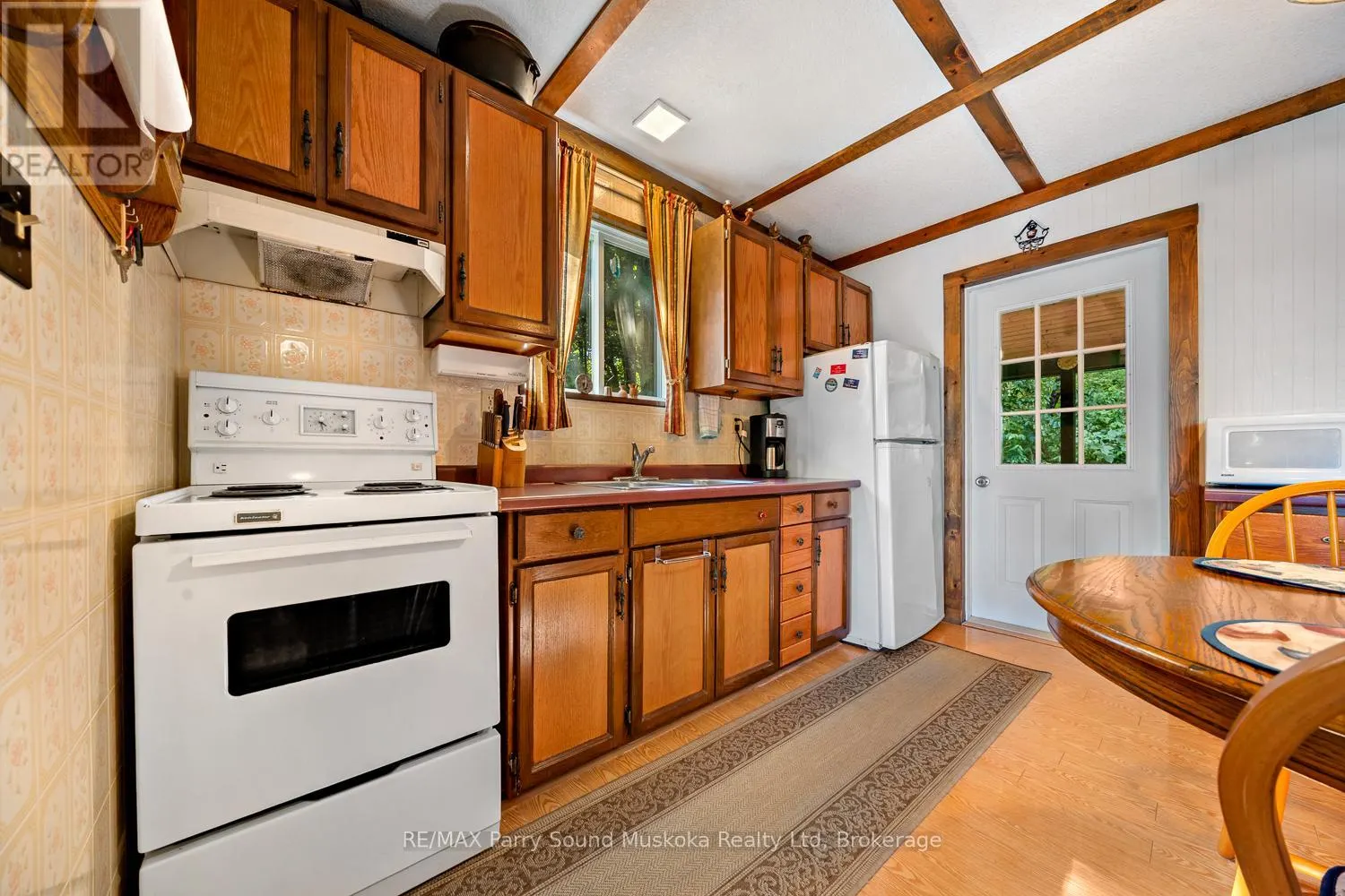 28 STORMY POINT ROAD