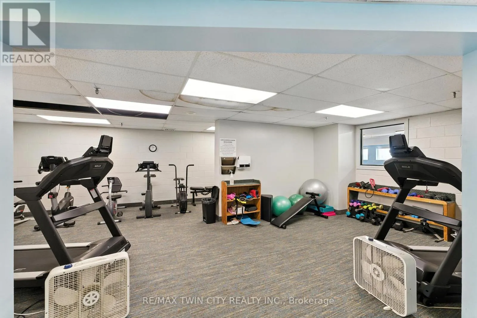 1104 - 237 KING STREET W