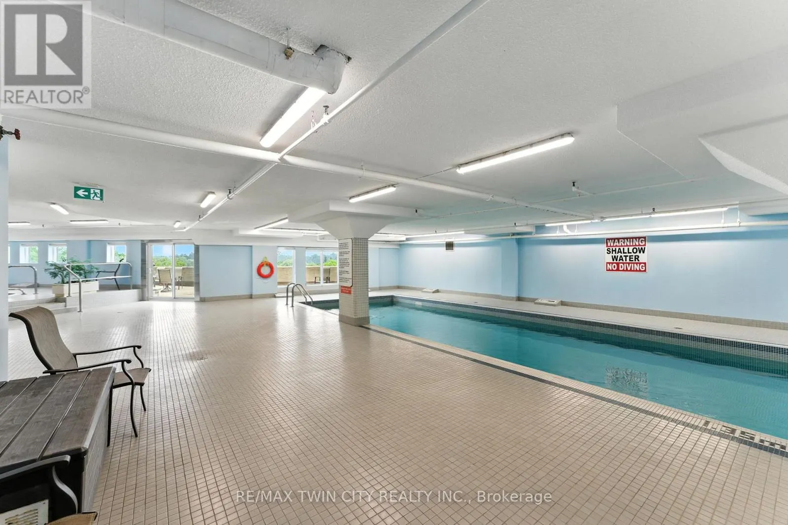 1104 - 237 KING STREET W