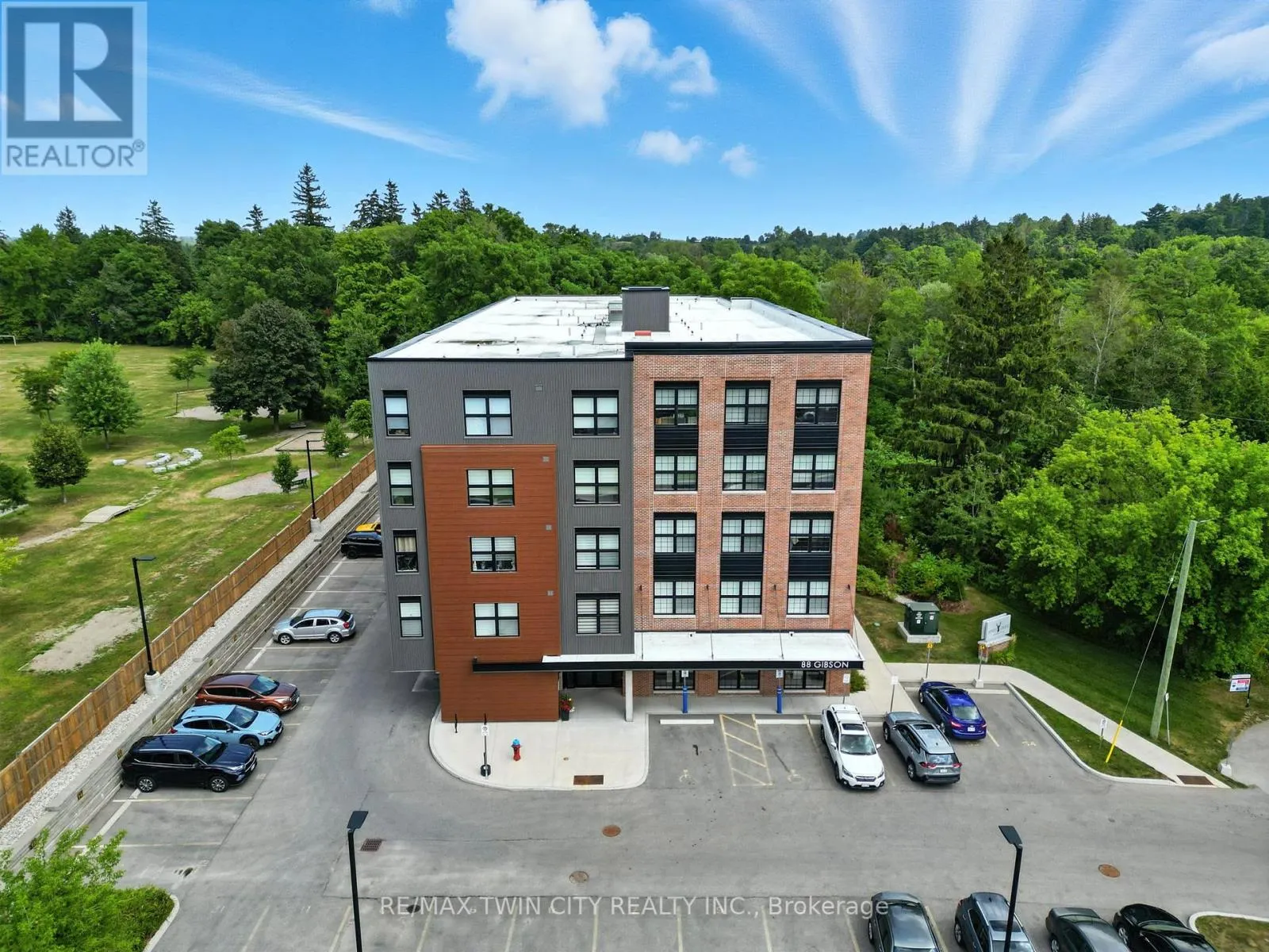 403 - 88 GIBSON STREET