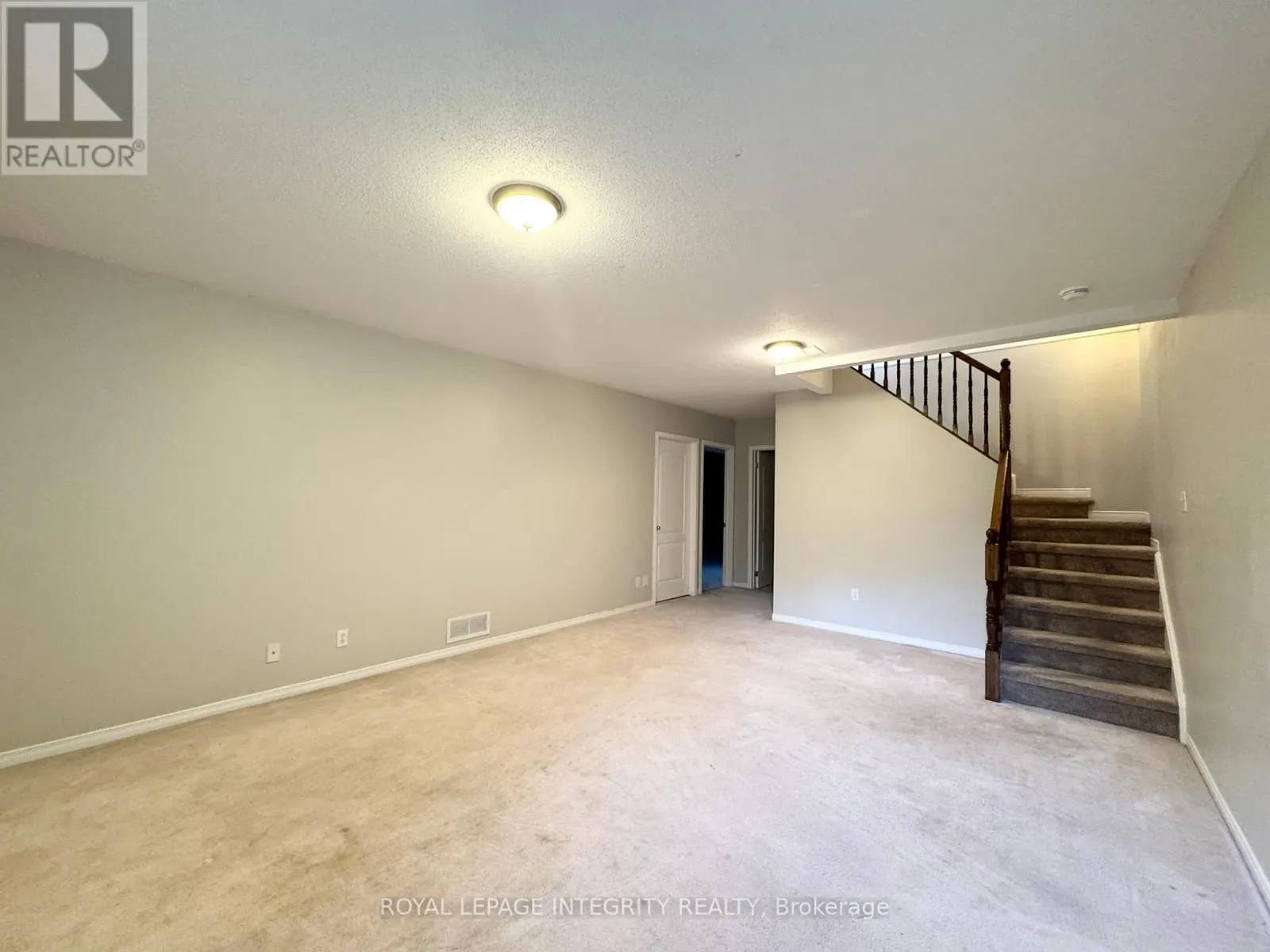 43 COVINGTON PLACE