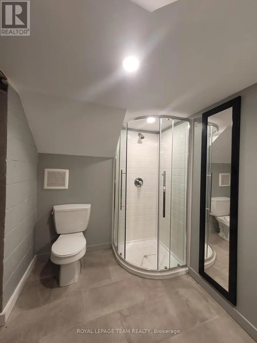 1008 ST. LAURENT BOULEVARD