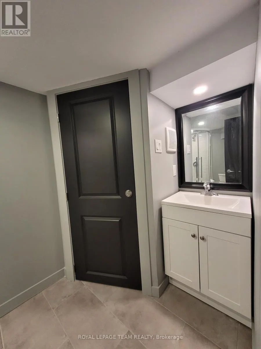1008 ST. LAURENT BOULEVARD