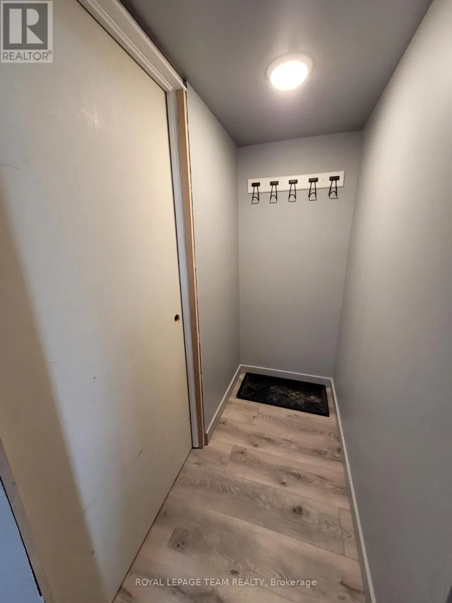 1008 ST. LAURENT BOULEVARD