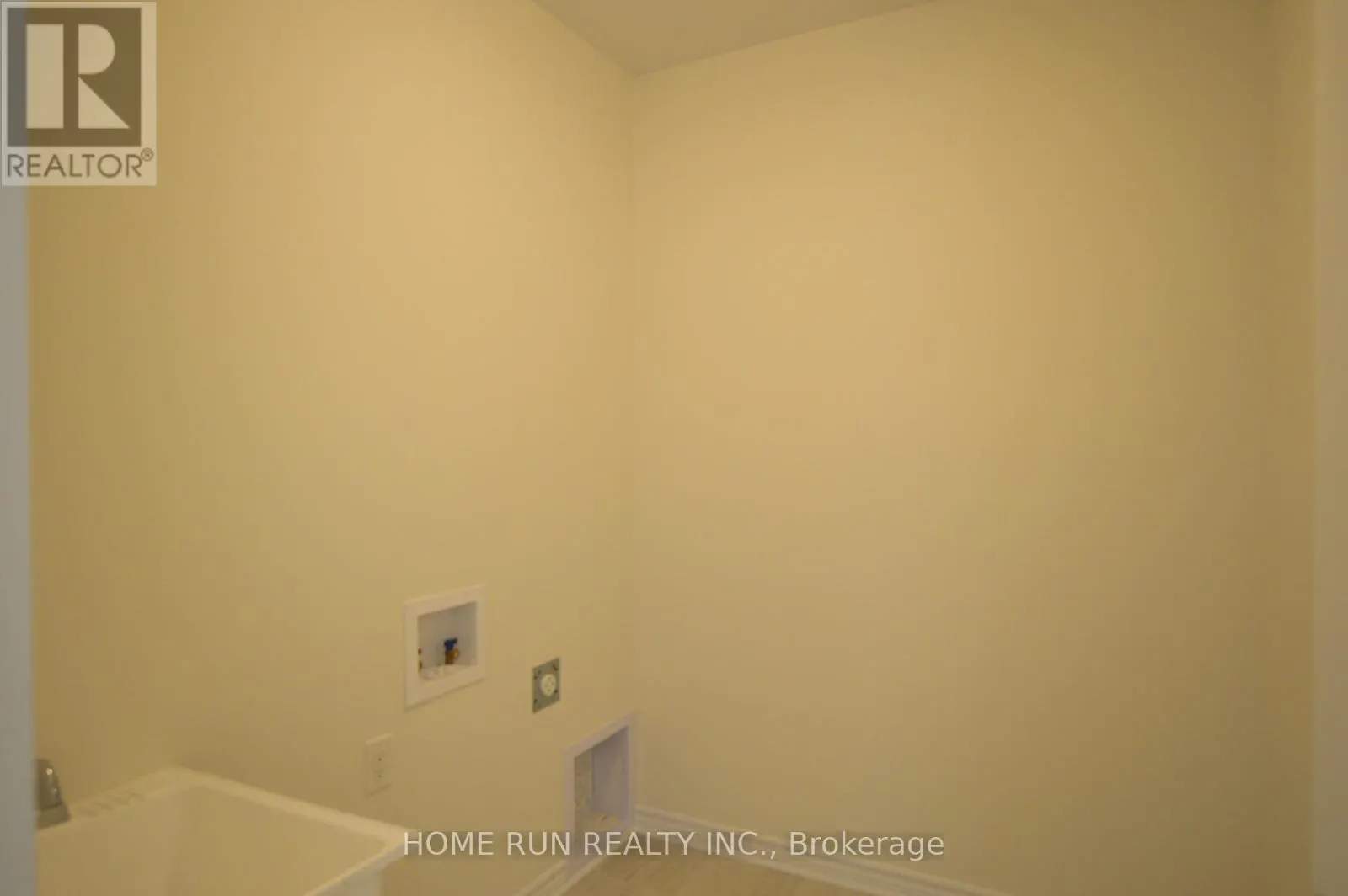 286 TURNBUCKLE CRESCENT