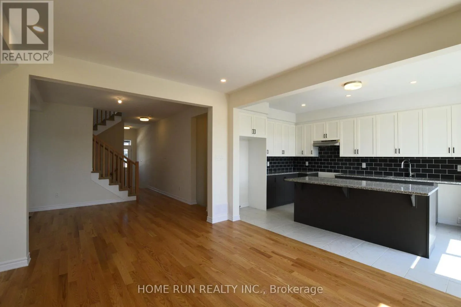 286 TURNBUCKLE CRESCENT