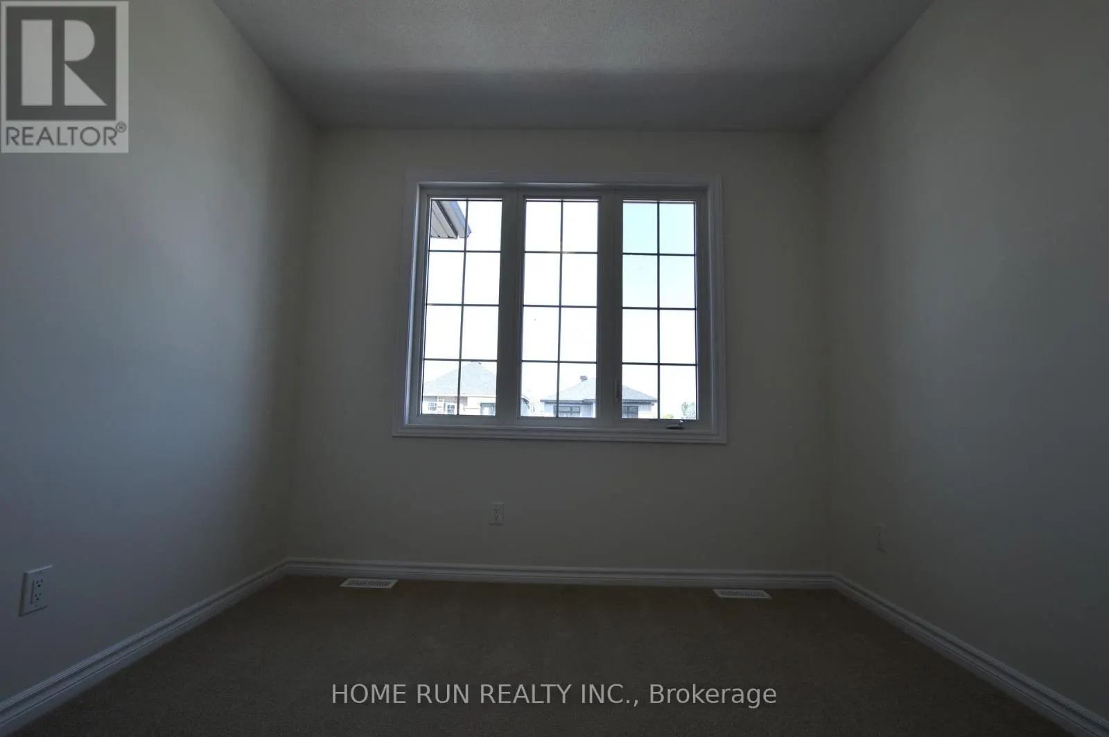 286 TURNBUCKLE CRESCENT