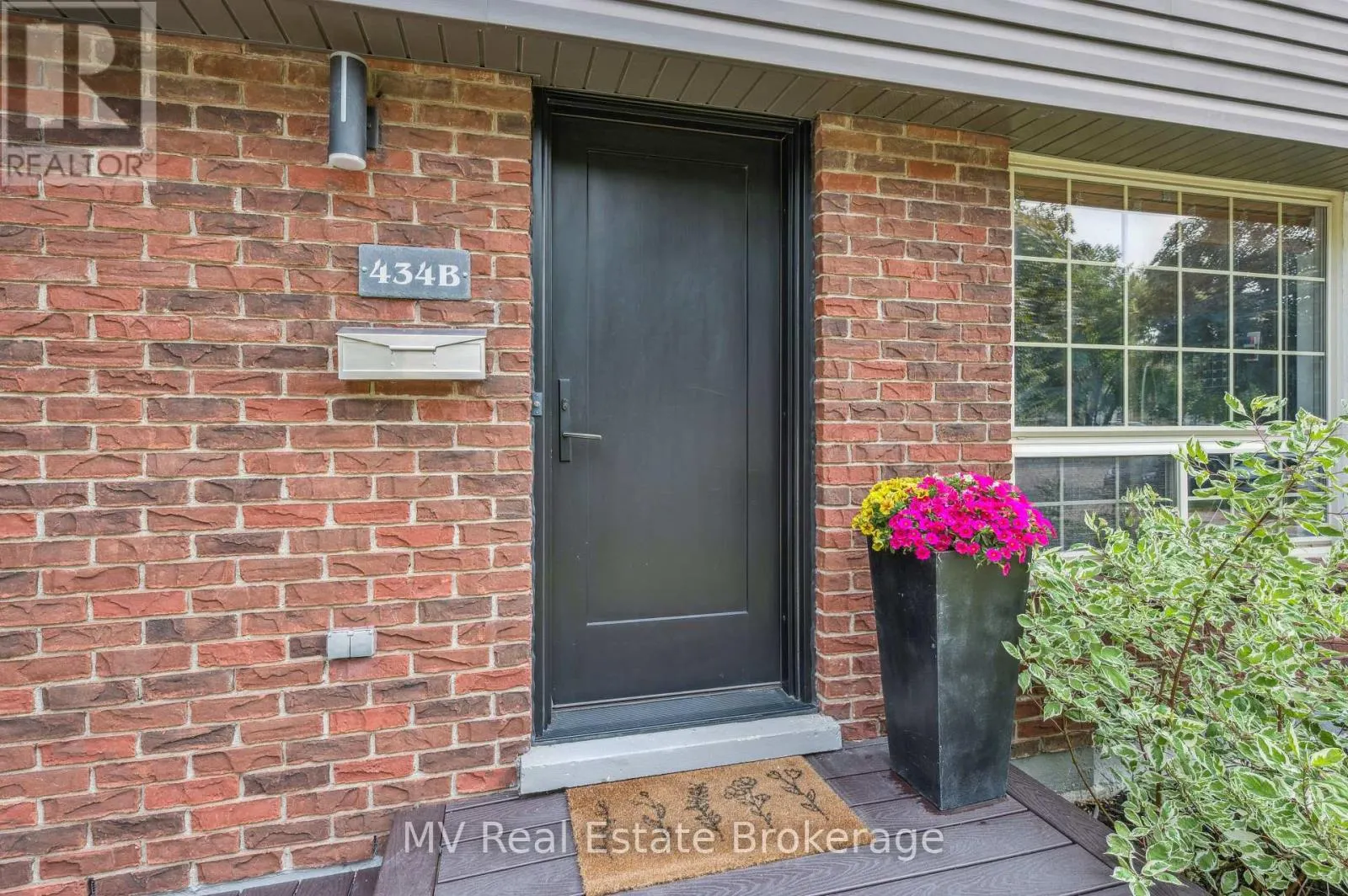 434B DUNVEGAN DRIVE