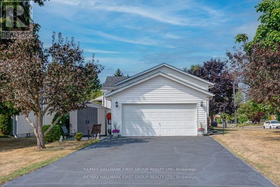 15 CATHERINE CRESCENT